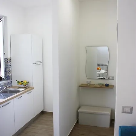 Azzurro Apartment *